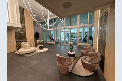 90 SW 3rd St #4311, Miami, FL 33130 - Photo 15