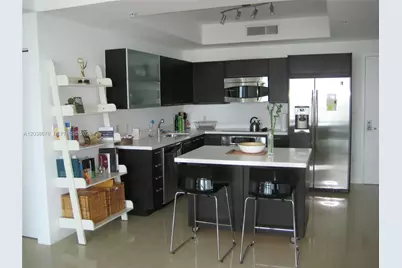 90 SW 3rd St #4311, Miami, FL 33130 - Photo 3