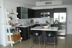 90 SW 3rd St, Miami, FL 33130 - Photo 3