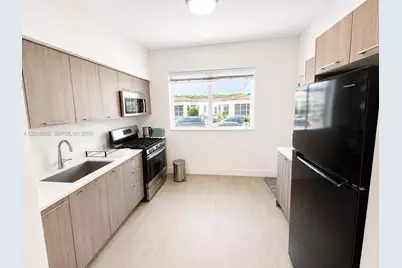 762 Lenox Ave #5, Miami Beach, FL 33139 - Photo 7