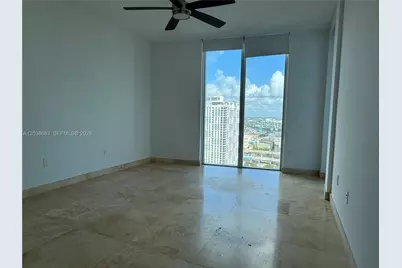185 SW 7th St #3311, Miami, FL 33130 - Photo 9
