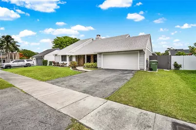1579 S Goldeneye Ln, Homestead, FL 33035 - Photo 3