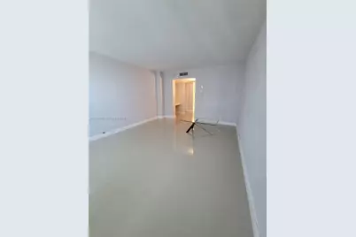19380 Collins Ave #504, Sunny Isles Beach, FL 33160 - Photo 17