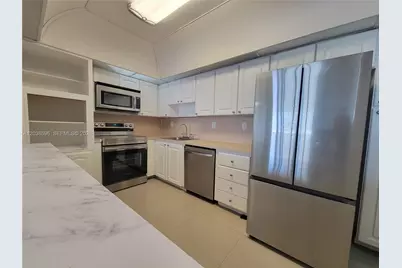 19380 Collins Ave #504, Sunny Isles Beach, FL 33160 - Photo 7
