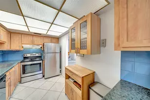 7447 W Sunrise Blvd, Plantation, FL 33313 - Photo 13