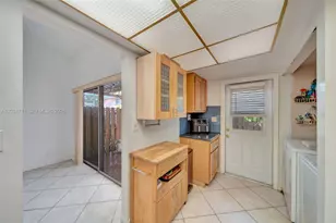 7447 W Sunrise Blvd, Plantation, FL 33313 - Photo 11