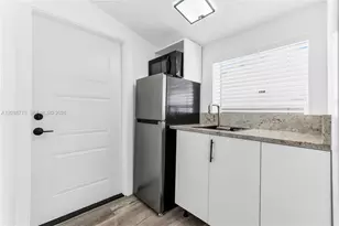 2600 NW 108th St, Miami, FL 33167 - Photo 7