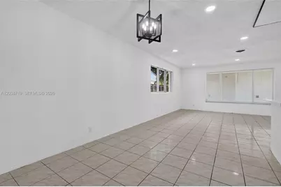 258 SW 8th St, Dania Beach, FL 33004 - Photo 7