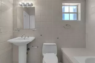 1720 SW 98th Ct, Miami, FL 33165 - Photo 17