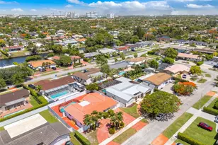 1720 SW 98th Ct, Miami, FL 33165 - Photo 45
