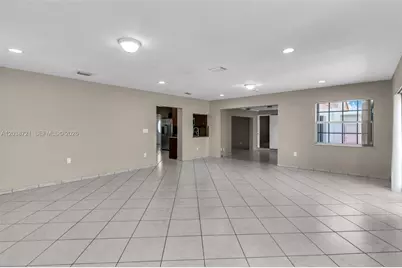 1720 SW 98th Ct, Miami, FL 33165 - Photo 13