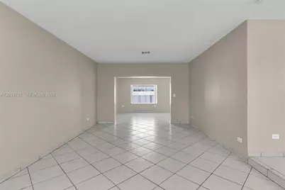 1720 SW 98th Ct, Miami, FL 33165 - Photo 5