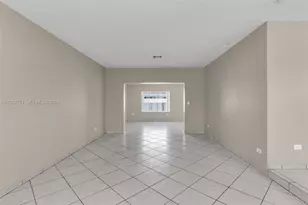 1720 SW 98th Ct, Miami, FL 33165 - Photo 5