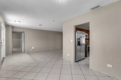 1720 SW 98th Ct, Miami, FL 33165 - Photo 7