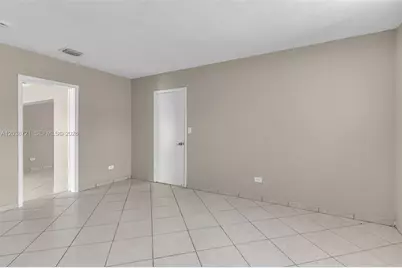 1720 SW 98th Ct, Miami, FL 33165 - Photo 23