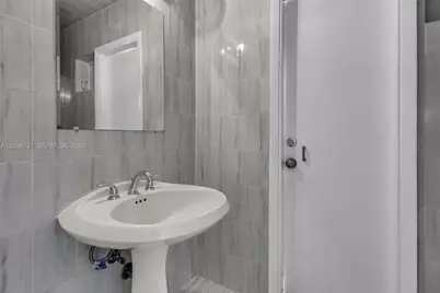 1720 SW 98th Ct, Miami, FL 33165 - Photo 25