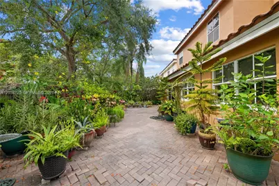 2021 Barcelona Ter, Margate, FL 33063 - Photo 23