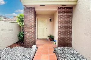 6320 NW 173rd St, Hialeah, FL 33015 - Photo 5