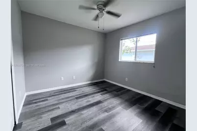 1808 SW Santa Barbara Pl, Cape Coral, FL 33991 - Photo 9