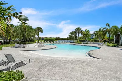 4242 Rosa Dr, Deerfield Beach, FL 33064 - Photo 27