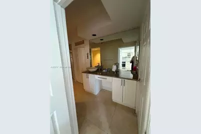 3125 NE 184th St #1305, Aventura, FL 33160 - Photo 9