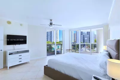 [Address not provided], Hallandale Beach, FL 33009 - Photo 5