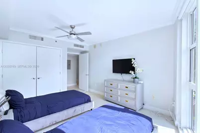 [Address not provided], Hallandale Beach, FL 33009 - Photo 11
