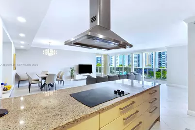 [Address not provided], Hallandale Beach, FL 33009 - Photo 3