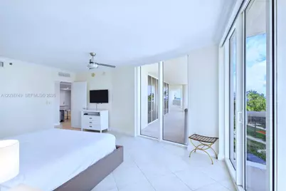 [Address not provided], Hallandale Beach, FL 33009 - Photo 7