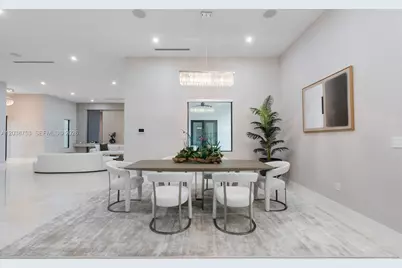 80 NW 129th Ave, Miami, FL 33182 - Photo 11