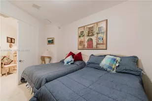 15811 Collins Ave, Sunny Isles Beach, FL 33160 - Photo 17