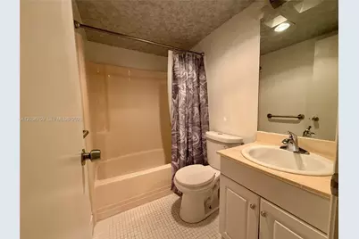 3048 E Sunrise Lakes Dr #217, Sunrise, FL 33322 - Photo 11