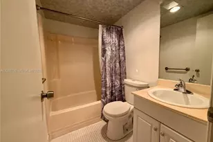 3048 E Sunrise Lakes Dr, Sunrise, FL 33322 - Photo 11