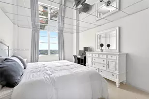 301 174th St, Sunny Isles Beach, FL 33160 - Photo 17