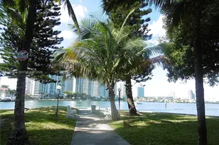 301 174th St, Sunny Isles Beach, FL 33160 - Photo 29