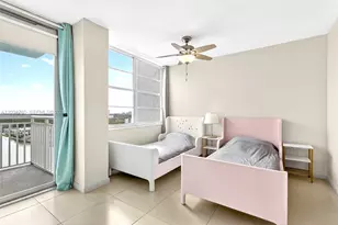 301 174th St, Sunny Isles Beach, FL 33160 - Photo 9