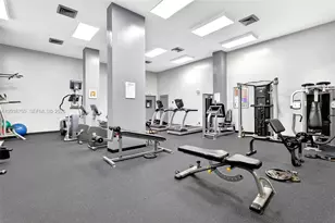 301 174th St, Sunny Isles Beach, FL 33160 - Photo 25