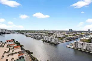301 174th St, Sunny Isles Beach, FL 33160 - Photo 23