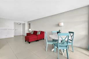 301 174th St, Sunny Isles Beach, FL 33160 - Photo 5