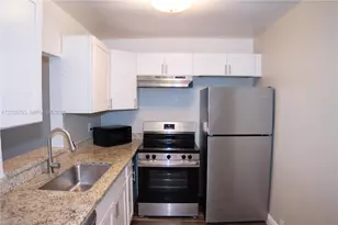 4240 Woodside Dr, Coral Springs, FL 33065 - Photo 17