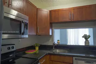482 NW 165th St Rd, Miami, FL 33169 - Photo 9