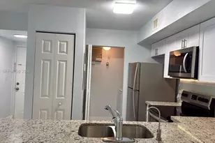 11155 SW 5th Pl, Pembroke Pines, FL 33025 - Photo 3