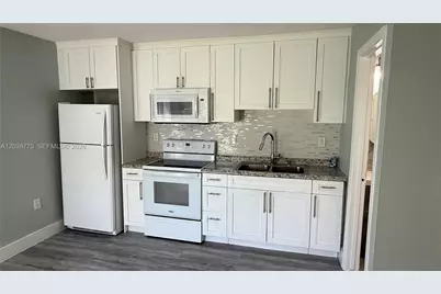 220 NW 12th St #4, Pompano Beach, FL 33060 - Photo 7