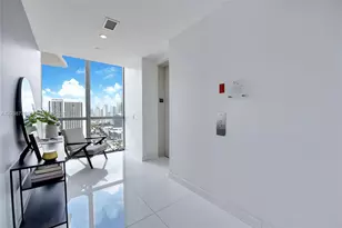 1100 Biscayne Blvd, Miami, FL 33132 - Photo 1