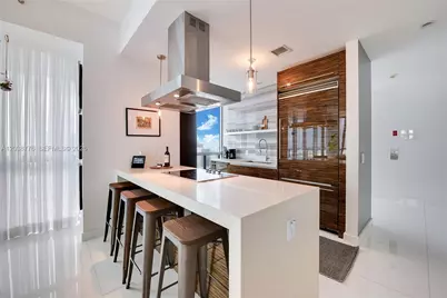 1100 Biscayne Blvd #3205, Miami, FL 33132 - Photo 3