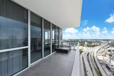 1100 Biscayne Blvd #3205, Miami, FL 33132 - Photo 13