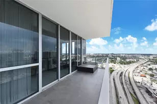 1100 Biscayne Blvd, Miami, FL 33132 - Photo 13