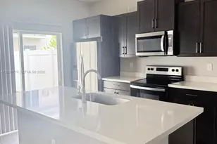 834 SE 16th Ct, Homestead, FL 33034 - Photo 5