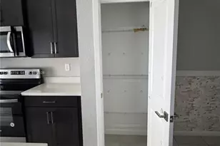 834 SE 16th Ct, Homestead, FL 33034 - Photo 7