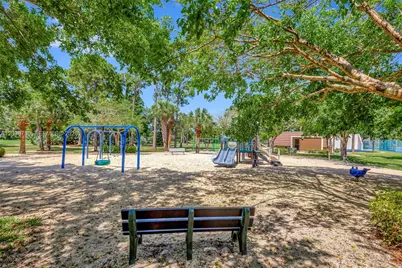 114 1st Ln, Palm Beach Gardens, FL 33418 - Photo 21